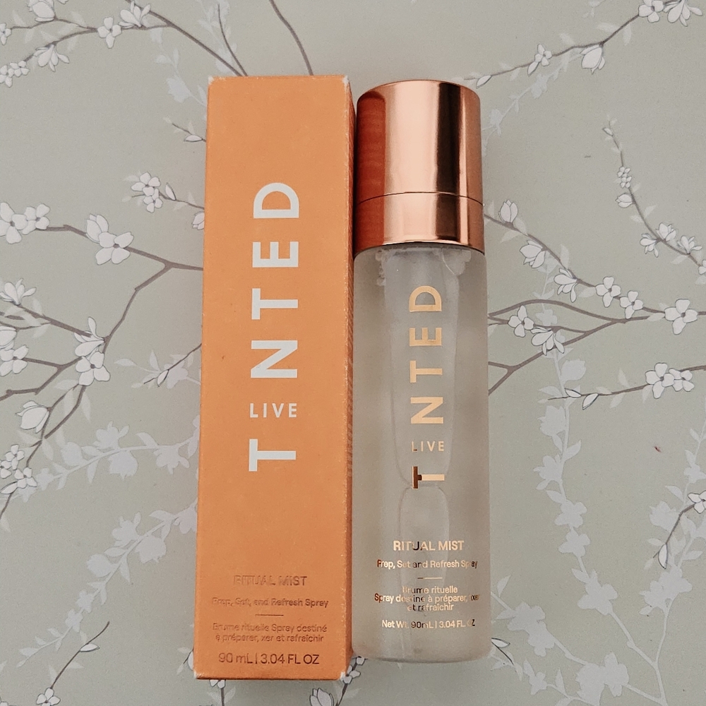 Live Tinted Ritual Mist Setting Spray New - Picture 2 of 5